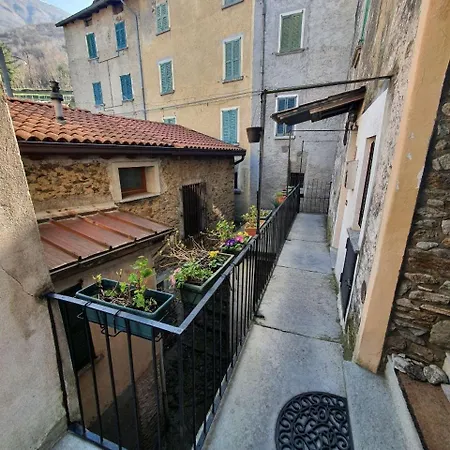 Casa Del Viandante Di Bellano